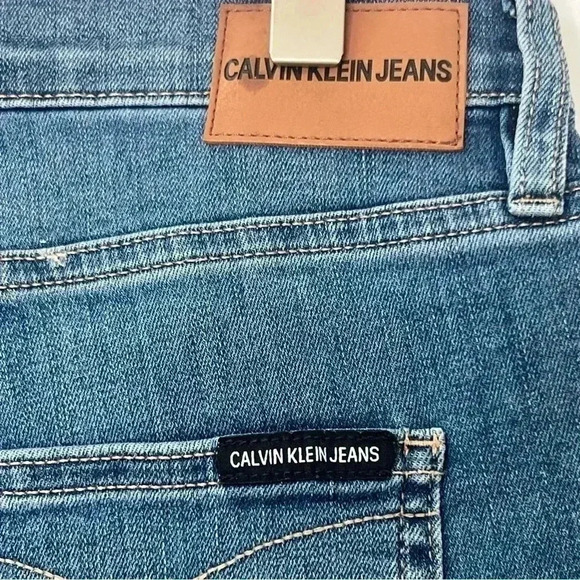 Calvin Klein Repreve‎ High Rise cuffed Denim shorts Sz 27 - Picture 5 of 12